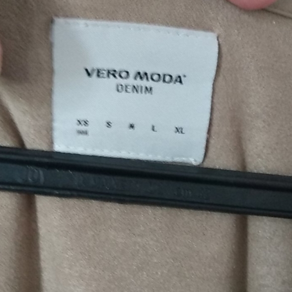 Dress - Picture 2 of 5